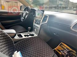 جیپ گراند شیرۆکی